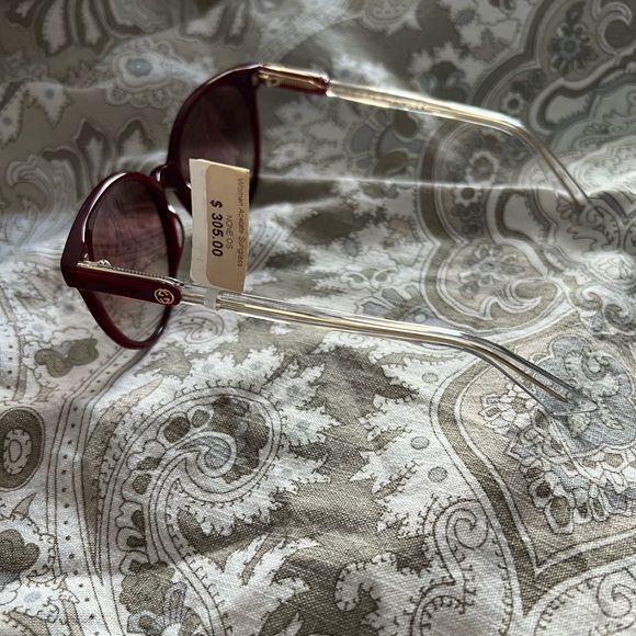 Gucci Round Sunglasses - Picture 4 of 5